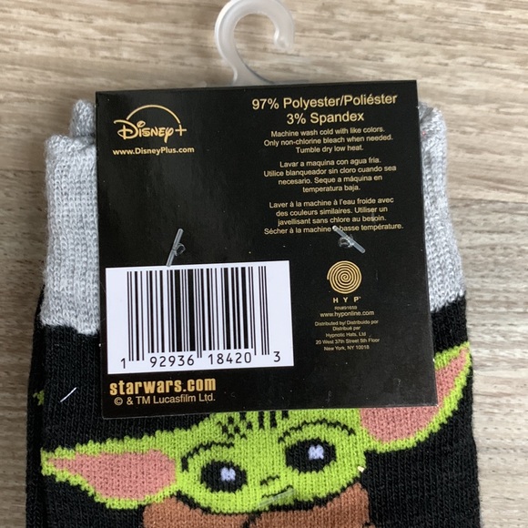 Hyp Star Wars The Mandalorian Baby Yoda Grogu Men Crew Socks 2 Pair Pack New - Picture 4 of 5